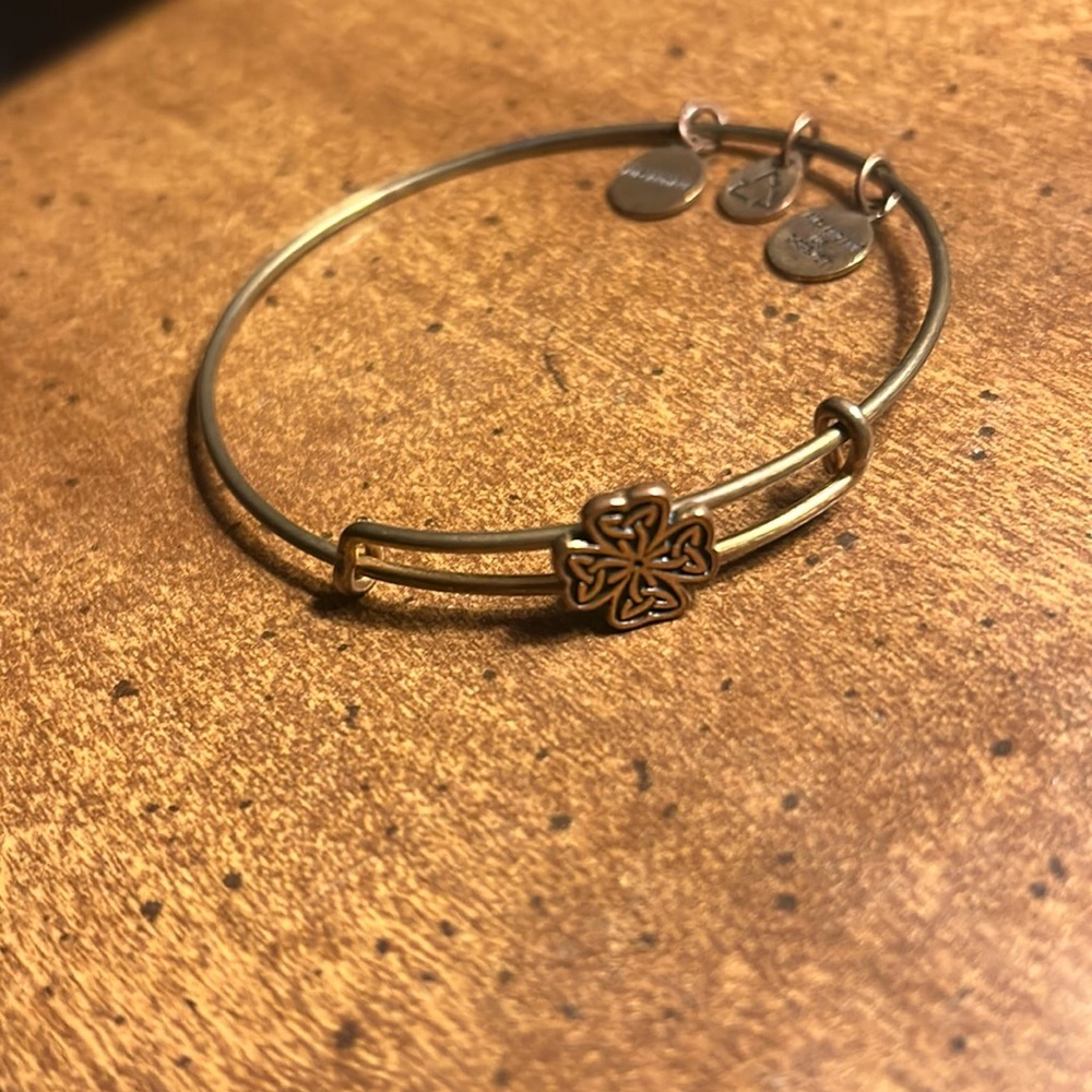 Alex and Ani Gold Bracelet Clover 4 Four Leaf Clover